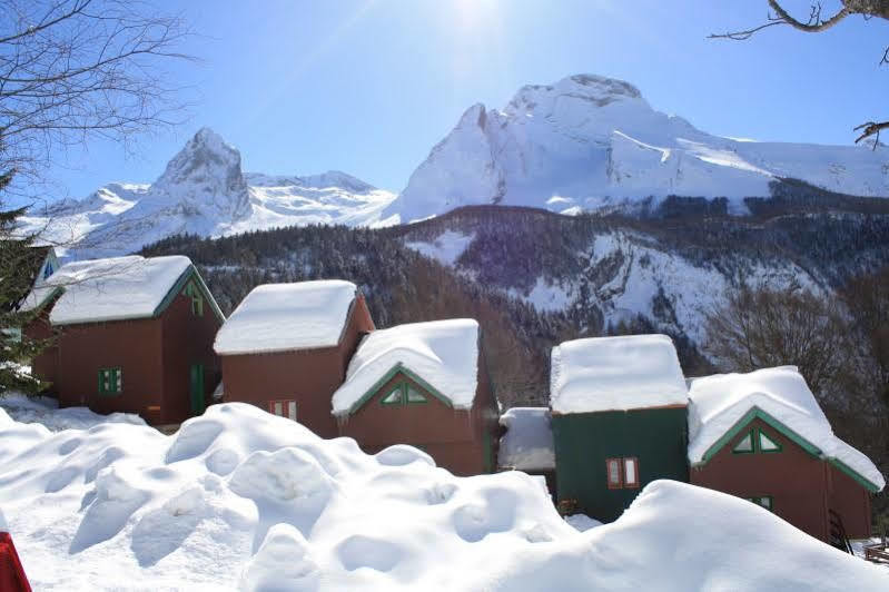 Iskoe Chalets-Hoetel, Col D'Aubisque Gourette Exterior photo